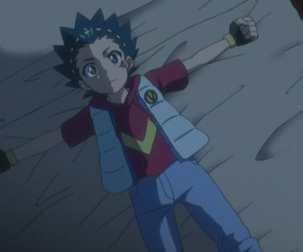 Beyblade Burst - Pas de Limite Free contre Lui